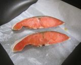 鮭のチーズとカレーマヨのパン粉香草焼作り方1写真