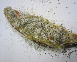 鮭のチーズとカレーマヨのパン粉香草焼作り方3写真
