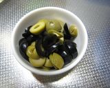 オリーブの入った♪鶏肉の煮込み♪作り方4写真