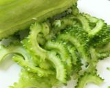 ゴーヤとコンビーフのさっぱりサラダ作り方1写真