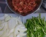 スタミナ牛ピー丼作り方1写真