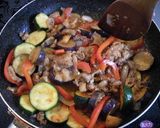 豚肉と野菜のピリ辛エスニック炒め作り方7写真