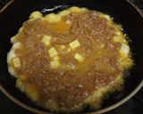 お肉たっぷりでくずれそうなオムレツ作り方3写真