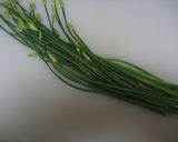 花ニラ(韮菜花)の豚肉巻き作り方1写真