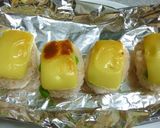 チーズを乗せた　梅風味たらこおにぎり作り方6写真