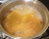 簡単イタリアン☆卵とチーズのスープ作り方1写真