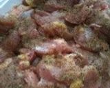 鶏肉とナスピーマンふっくら炒め作り方1写真