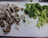 シメジとブロッコリのバター醤油ソテー作り方1写真