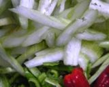 イカとセロリのペペロンチーノ作り方1写真