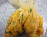 チーズ　on　たらこ＆はんぺんの卵焼き作り方3写真