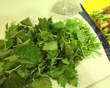 しらすと根三つ葉の炒め物作り方1写真