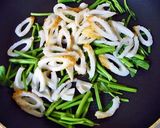 空芯菜とちくわの☆にんにく醤油炒め☆作り方1写真