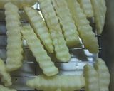 フライドポテトのドレッシングサラダ作り方1写真