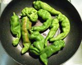 甘長唐辛子の炒めもの。作り方2写真