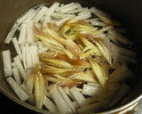 作るたび祖母を思い出す　みょうがの味噌汁作り方2写真