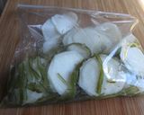 ☆ピリ辛なカブと茎わかめの浅漬け☆作り方4写真