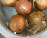 コツ：玉ねぎの皮むき②水につけると簡単作り方1写真