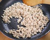 ニラと白菜の鶏そぼろ中華あんかけ😋作り方2写真