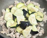 豚肉と茄子・ズッキーニのごまポン酢炒め作り方5写真