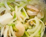 セロリとシーフードのトマト煮作り方3写真
