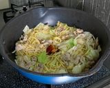 太麺&シンプル野菜で上海焼そば作り方5写真