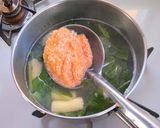 小松菜と油揚げ・じゃがいもの味噌汁作り方3写真