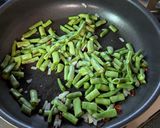 茹でずに炒める！いんげんのペペロンチーノ作り方4写真