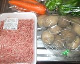 じゃが芋ひき肉炒めカレー味♪簡単作り方1写真