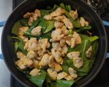 STAUBで作る！小松菜とあさりの蒸し煮作り方4写真