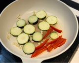 しそたっぷり♡夏野菜としらすのワンポットパスタ作り方2写真