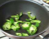 夏野菜とベーコンのピリ辛炒めスパゲティ作り方3写真