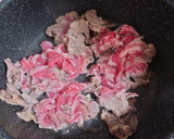 牛肉小間切れと菜っ葉とキノコのすき焼き風作り方4写真