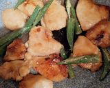 鶏むね肉とオクラのしょうが焼き作り方5写真