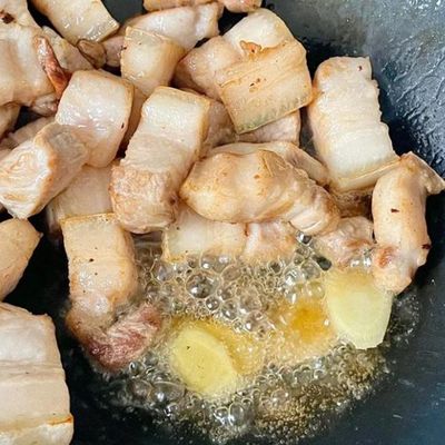紅焼肉|多結晶氷砂糖で作る豚バラ肉の甘辛煮:工程4