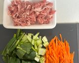 ワンパン栄養満点!豚こまのビビンバ風炒め作り方1写真
