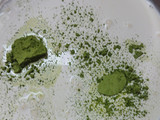 濃い抹茶の米粉ロールケーキ