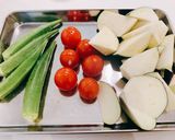 夕飯に！鶏むね肉とオクラなど夏野菜の甘酢漬け作り方2写真