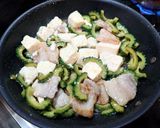 超簡単！ゴーヤと豚バラ豆腐の煮込み！作り方6写真