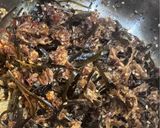 出汁がらで簡単♪昆布と鰹節の甘辛佃煮作り方3写真