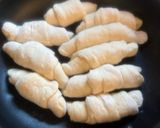 誰でも簡単に！フライパンで塩バターパン作り方4写真