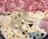 今夜の晩御飯に♩豚こま肉と蓮根の甘酢炒め作り方2写真