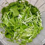 【和えるだけ】水菜カニカママヨポンサラダ作り方1写真
