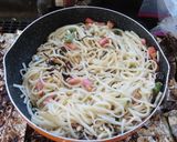 ベーコンと青唐辛子の炒めうどん塩昆布・魚醤風味作り方10写真