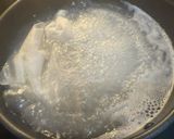 鶏ガラで作る本格 濃厚水炊き作り方1写真