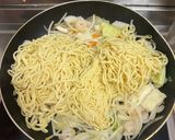具沢山トムヤムクン焼きそば作り方2写真