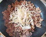 春菊とひき肉の卵とじ丼作り方2写真