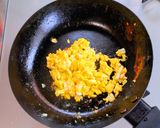 ガーリック炒飯炒り卵のせ作り方2写真