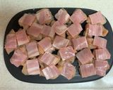 ＊鶏むね肉のベーコンのせ塩焼き＊レモン添え＊作り方2写真