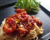 トマト水煮缶で作るエビチリフェットチーネ作り方3写真