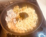 10分調理、袋麺で味噌煮込み風焼きそば作り方2写真